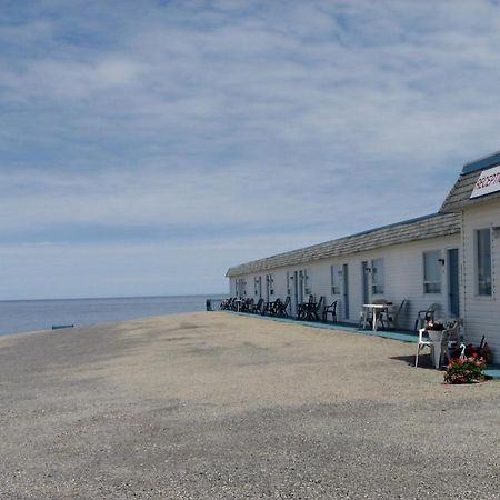 Motel Le Noroit L'Anse-au-Griffon Kültér fotó